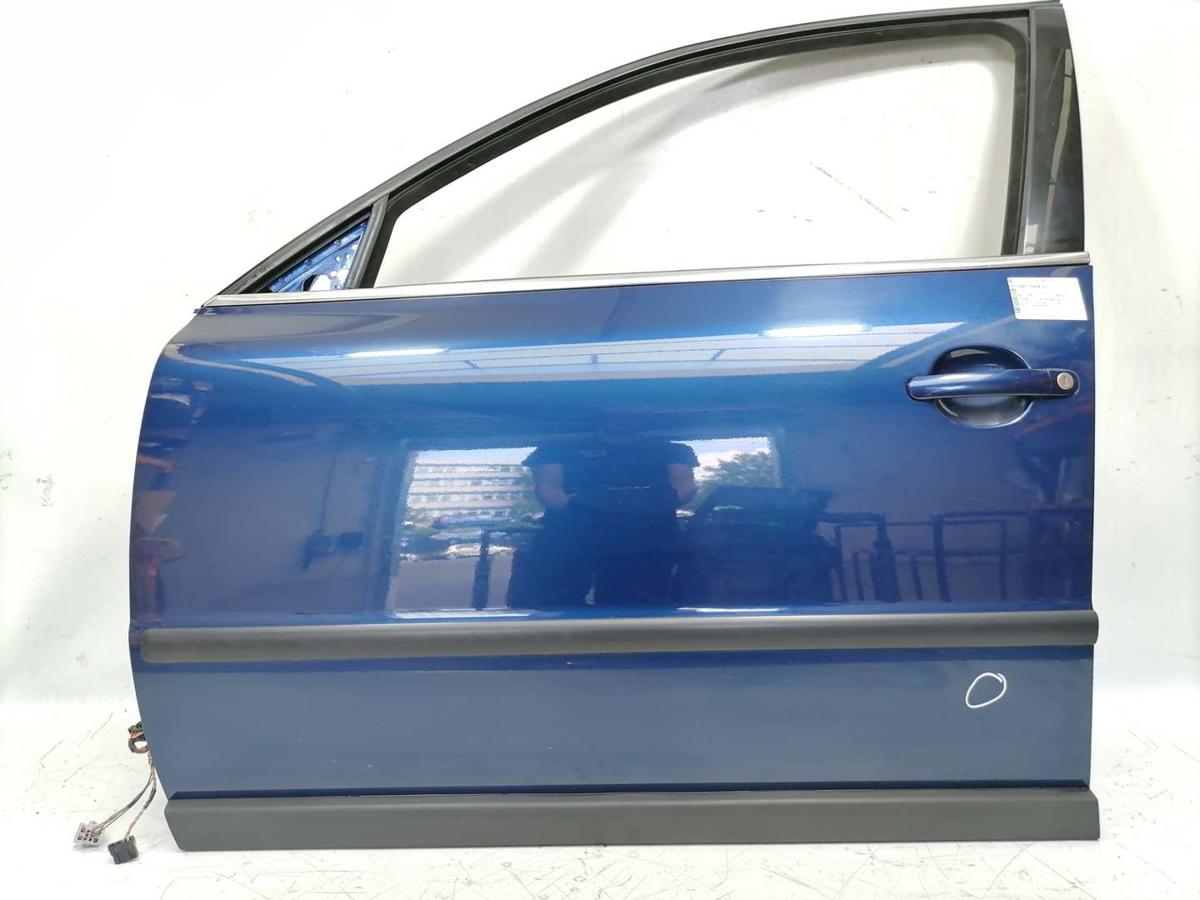 VW Passat 3BG original Tür vorn links LD5Q Shadowblue BJ04 VW Passat 3BG original Tür vorn links LD5Q Shadowblue BJ04